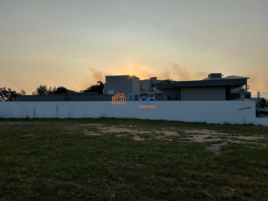 Foto 3 de Terreno / Lote à venda, 393m2 em Lagoa, Macae - RJ