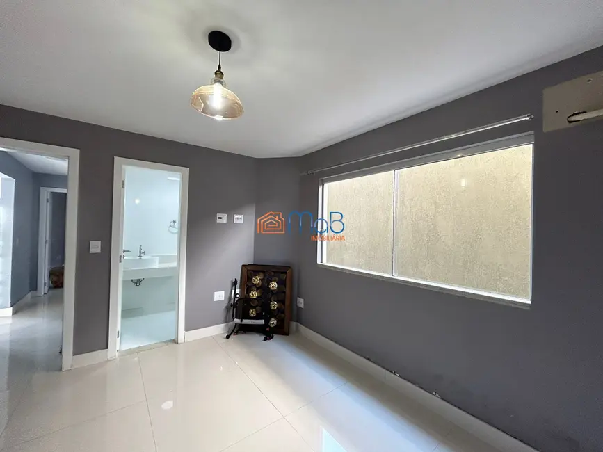 Casa de Condomínio com 4 quartos à venda, 440m2 em Lagoa, Macae - RJ - imagem 9 Foto 9 de Casa de Condomínio com 4 quartos à venda, 440m2 em Lagoa, Macae - RJ