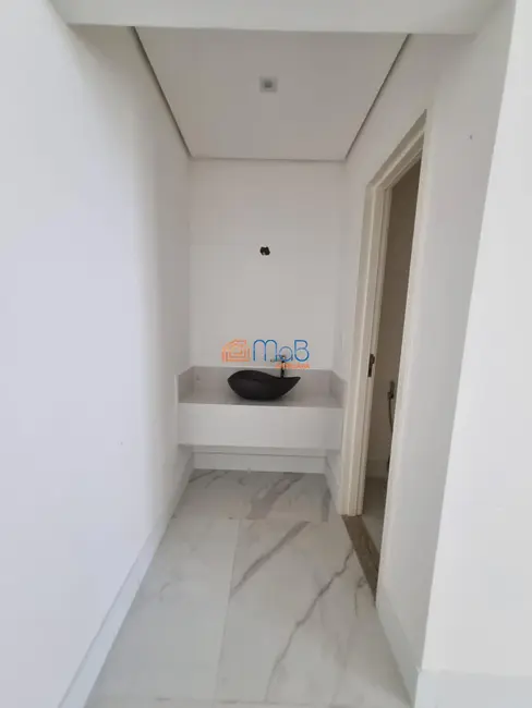 Foto 5 de Casa de Condomínio com 3 quartos à venda, 390m2 em Lagoa, Macae - RJ