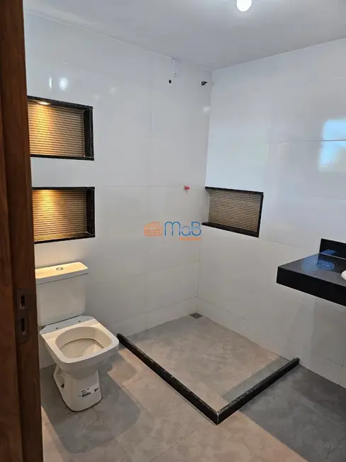 Casa com 3 quartos à venda, 150m2 em Imbetiba, Macae - RJ - imagem 8 Foto 8 de Casa com 3 quartos à venda, 150m2 em Imbetiba, Macae - RJ