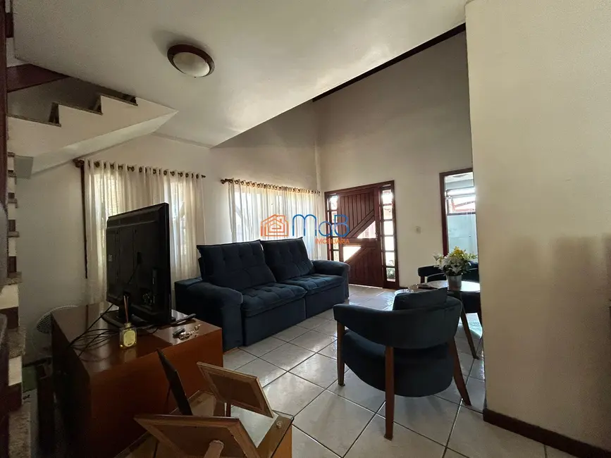Sobrado com 3 quartos à venda, 242m2 em Lagoa, Macae - RJ - imagem 3 Foto 3 de Sobrado com 3 quartos à venda, 242m2 em Lagoa, Macae - RJ