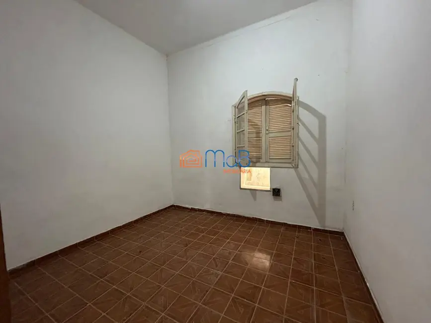 Loja com 3 quartos à venda, 83m2 em Centro, Macae - RJ - imagem 9 Foto 9 de Loja com 3 quartos à venda, 83m2 em Centro, Macae - RJ