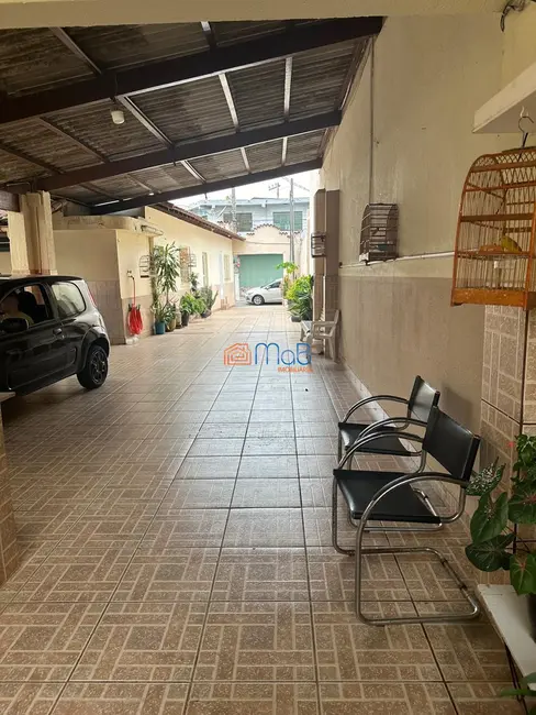 Casa com 13 quartos à venda, 1000m2 em Visconde de Araújo, Macae - RJ - imagem 3 Foto 3 de Casa com 13 quartos à venda, 1000m2 em Visconde de Araújo, Macae - RJ