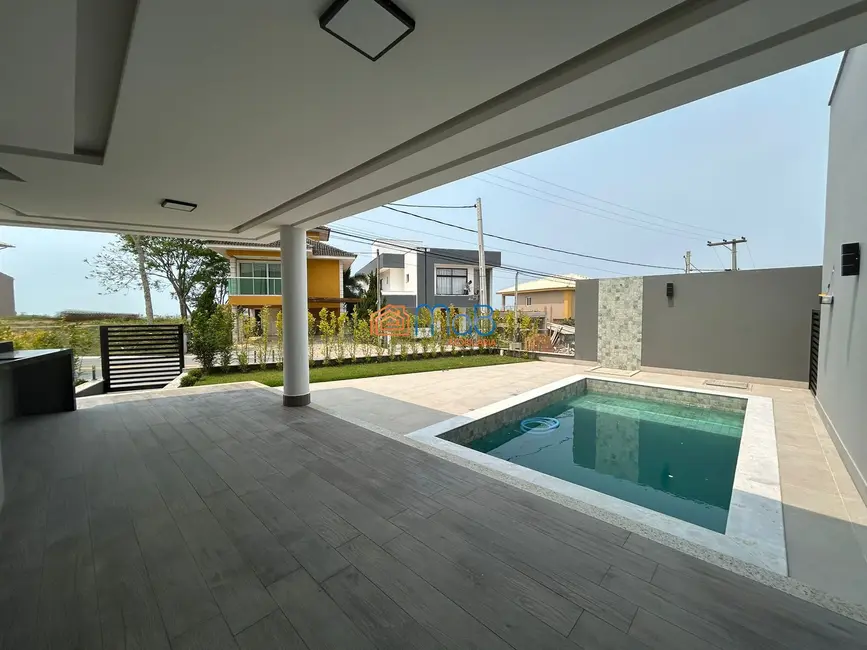 Casa de Condomínio com 4 quartos para alugar, 235m2 em Lagoa, Macae - RJ - imagem 5 Foto 5 de Casa de Condomínio com 4 quartos para alugar, 235m2 em Lagoa, Macae - RJ