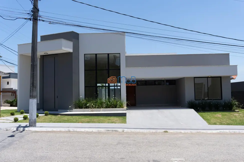 Foto 1 de Casa de Condomínio com 4 quartos para alugar, 235m2 em Lagoa, Macae - RJ