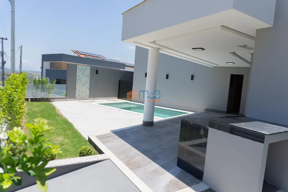 Casa de Condomínio com 4 quartos para alugar, 235m2 em Lagoa, Macae - RJ - imagem 8 Foto 8 de Casa de Condomínio com 4 quartos para alugar, 235m2 em Lagoa, Macae - RJ
