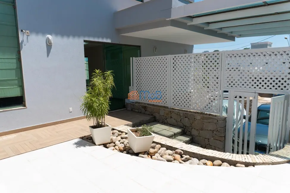 Casa de Condomínio com 5 quartos para alugar, 350m2 em Lagoa, Macae - RJ - imagem 8 Foto 8 de Casa de Condomínio com 5 quartos para alugar, 350m2 em Lagoa, Macae - RJ