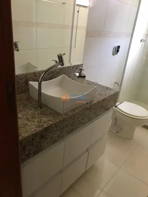 Casa de Condomínio com 3 quartos à venda, 120m2 em Granja dos Cavaleiros, Macae - RJ - imagem 8 Foto 8 de Casa de Condomínio com 3 quartos à venda, 120m2 em Granja dos Cavaleiros, Macae - RJ