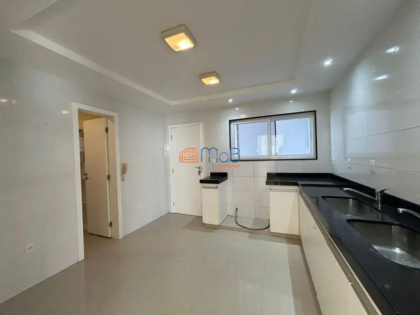 Casa de Condomínio com 3 quartos para alugar, 230m2 em Lagoa, Macae - RJ - imagem 7 Foto 7 de Casa de Condomínio com 3 quartos para alugar, 230m2 em Lagoa, Macae - RJ