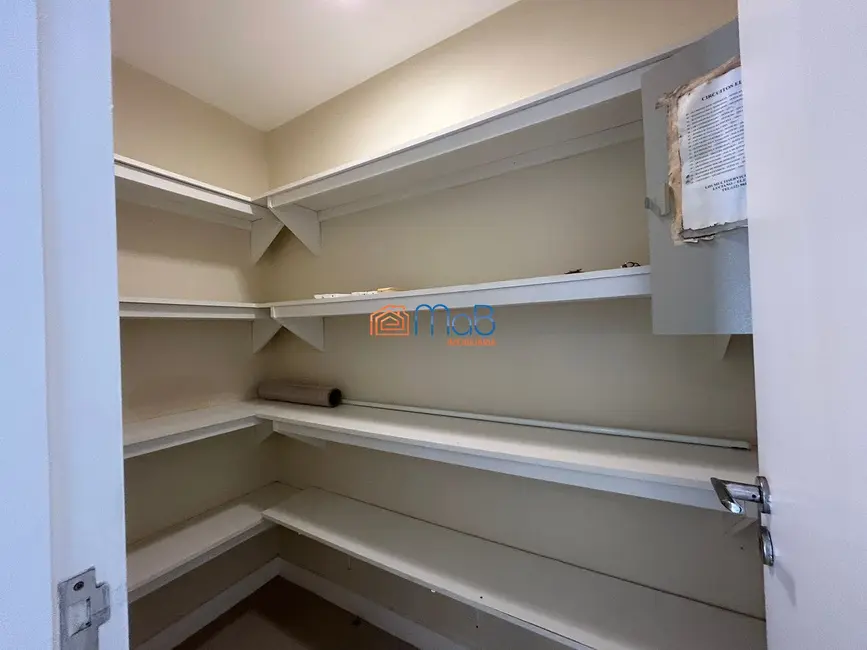 Casa de Condomínio com 3 quartos para alugar, 230m2 em Lagoa, Macae - RJ - imagem 6 Foto 6 de Casa de Condomínio com 3 quartos para alugar, 230m2 em Lagoa, Macae - RJ