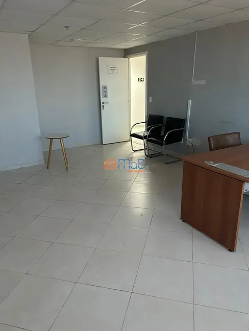 Sala Comercial com 1 quarto à venda, 29m2 em Imbetiba, Macae - RJ - imagem 4 Foto 4 de Sala Comercial com 1 quarto à venda, 29m2 em Imbetiba, Macae - RJ