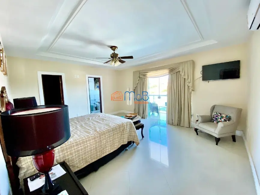 Foto 6 de Casa de Condomínio com 3 quartos à venda, 340m2 em Lagoa, Macae - RJ