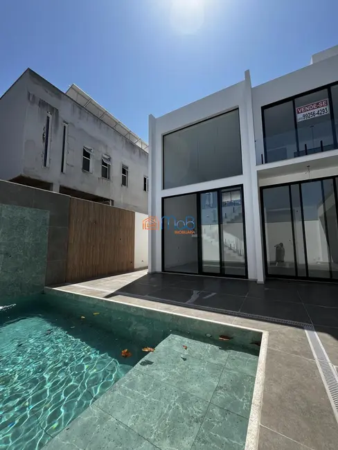 Foto 2 de Casa com 4 quartos à venda, 431m2 em Lagoa, Macae - RJ