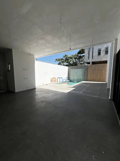 Casa com 4 quartos à venda, 431m2 em Lagoa, Macae - RJ - imagem 7 Foto 7 de Casa com 4 quartos à venda, 431m2 em Lagoa, Macae - RJ