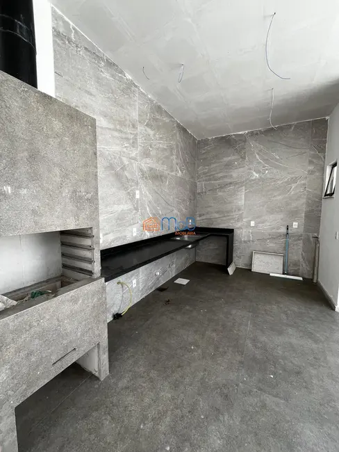 Casa com 4 quartos à venda, 431m2 em Lagoa, Macae - RJ - imagem 8 Foto 8 de Casa com 4 quartos à venda, 431m2 em Lagoa, Macae - RJ