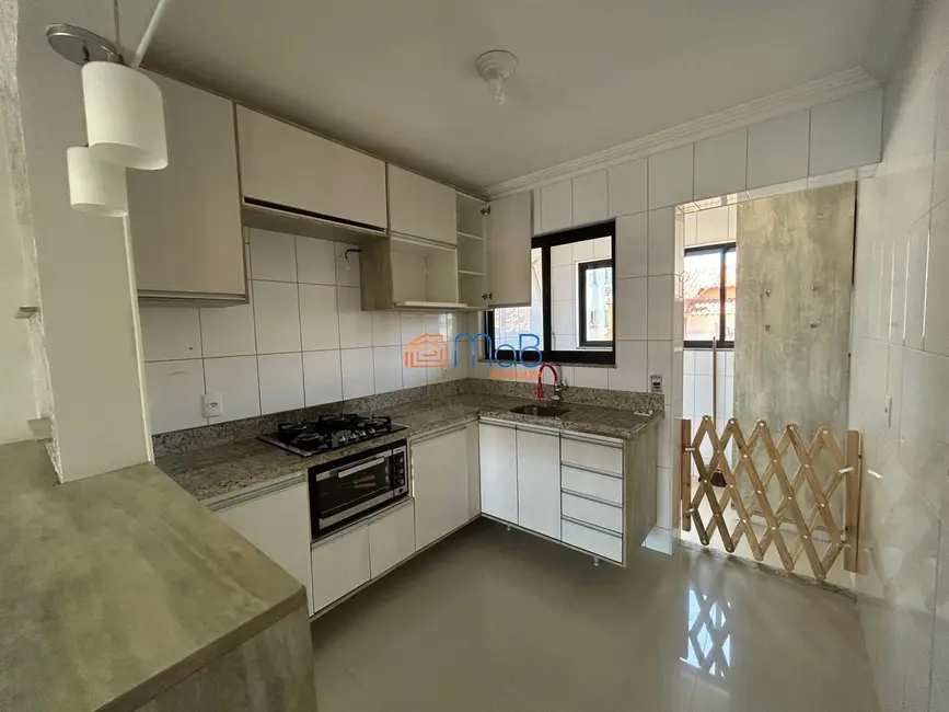 Apartamento com 2 quartos à venda, 69m2 em São Marcos, Macae - RJ - imagem 5 Foto 5 de Apartamento com 2 quartos à venda, 69m2 em São Marcos, Macae - RJ