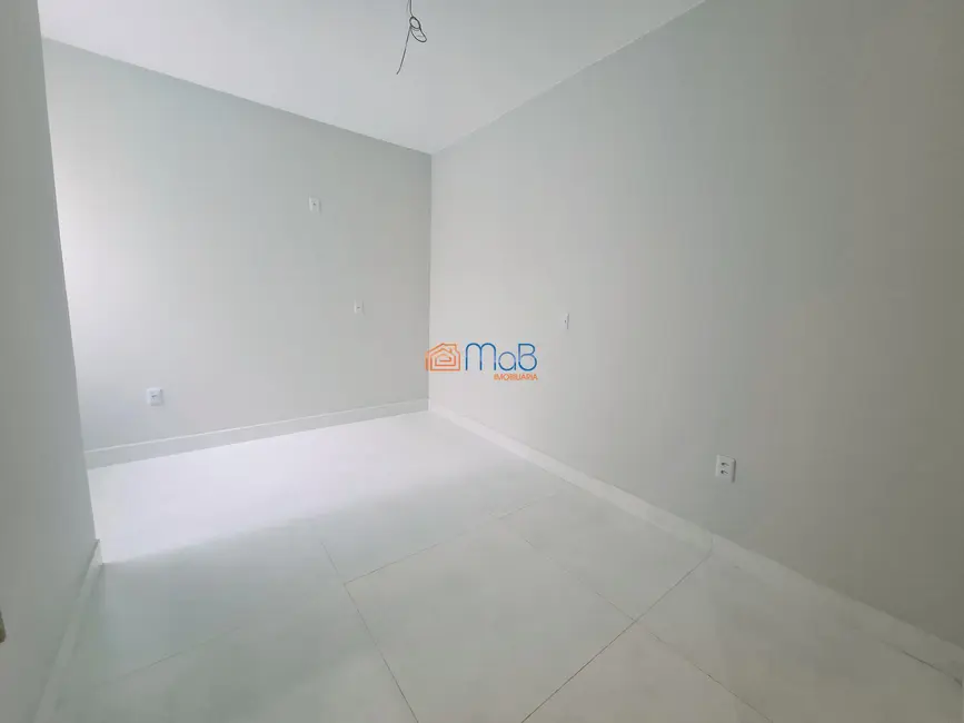 Casa com 3 quartos à venda, 107m2 em Lagoa, Macae - RJ - imagem 9 Foto 9 de Casa com 3 quartos à venda, 107m2 em Lagoa, Macae - RJ