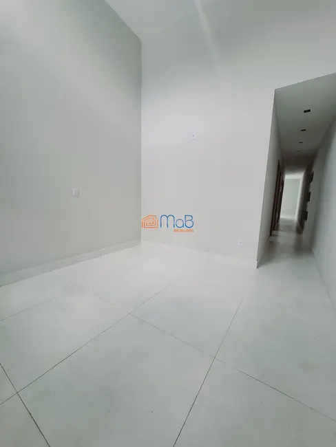 Casa com 3 quartos à venda, 107m2 em Lagoa, Macae - RJ - imagem 3 Foto 3 de Casa com 3 quartos à venda, 107m2 em Lagoa, Macae - RJ