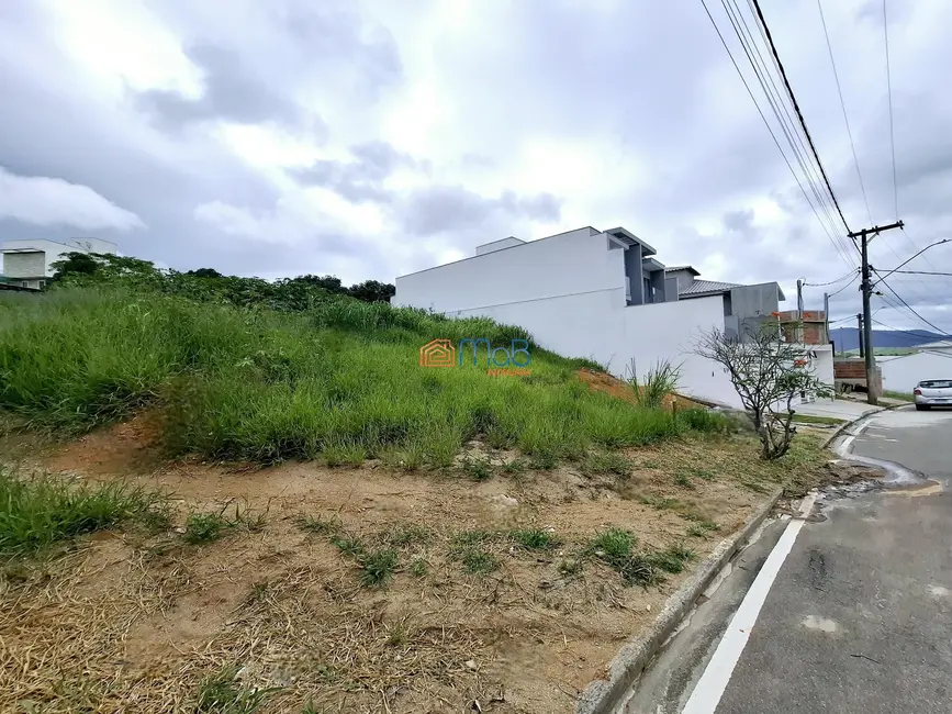Foto 1 de Terreno / Lote à venda, 275m2 em Lagoa, Macae - RJ