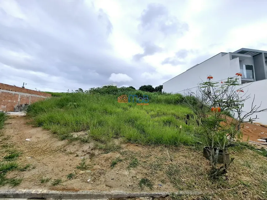 Foto 2 de Terreno / Lote à venda, 275m2 em Lagoa, Macae - RJ