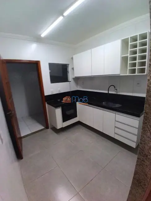 Casa com 3 quartos à venda, 252m2 em Nova Aroeiras, Macae - RJ - imagem 4 Foto 4 de Casa com 3 quartos à venda, 252m2 em Nova Aroeiras, Macae - RJ