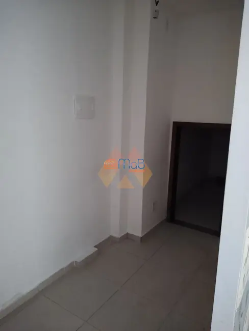 Sala Comercial com 1 quarto para alugar, 30m2 em Imbetiba, Macae - RJ - imagem 4 Foto 4 de Sala Comercial com 1 quarto para alugar, 30m2 em Imbetiba, Macae - RJ