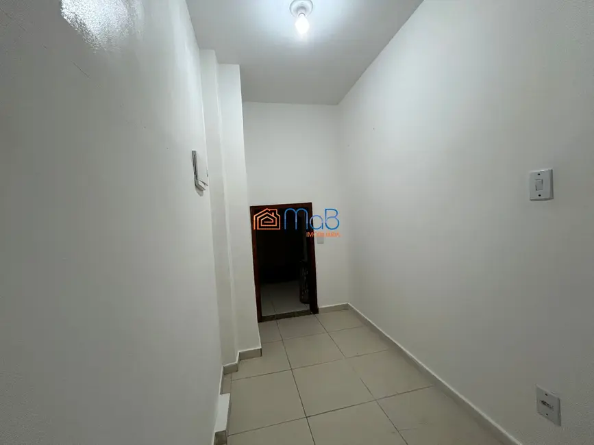 Sala Comercial com 1 quarto para alugar, 30m2 em Imbetiba, Macae - RJ - imagem 7 Foto 7 de Sala Comercial com 1 quarto para alugar, 30m2 em Imbetiba, Macae - RJ