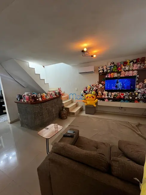 Casa de Condomínio com 3 quartos à venda, 120m2 em Glória, Macae - RJ - imagem 6 Foto 6 de Casa de Condomínio com 3 quartos à venda, 120m2 em Glória, Macae - RJ