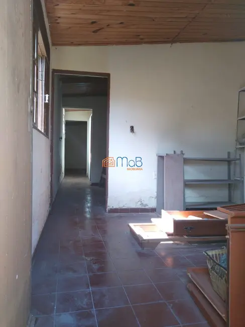 Loja com 2 quartos para alugar, 80m2 em Centro, Macae - RJ - imagem 1 Foto 1 de Loja com 2 quartos para alugar, 80m2 em Centro, Macae - RJ