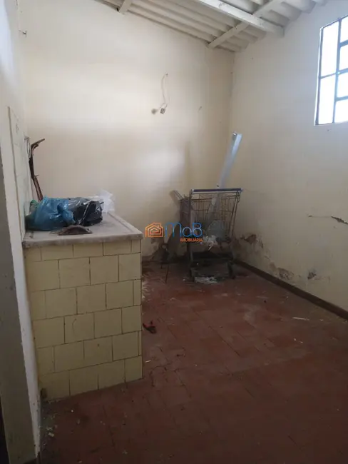 Loja com 2 quartos para alugar, 80m2 em Centro, Macae - RJ - imagem 6 Foto 6 de Loja com 2 quartos para alugar, 80m2 em Centro, Macae - RJ