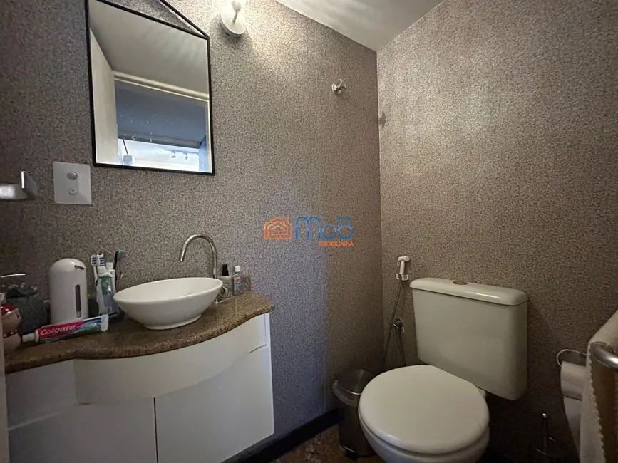 Casa de Condomínio com 4 quartos para alugar, 259m2 em Alphaville, Rio Das Ostras - RJ - imagem 8 Foto 8 de Casa de Condomínio com 4 quartos para alugar, 259m2 em Alphaville, Rio Das Ostras - RJ