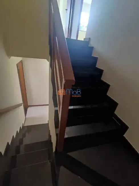 Casa de Condomínio com 3 quartos à venda, 110m2 em Granja dos Cavaleiros, Macae - RJ - imagem 4 Foto 4 de Casa de Condomínio com 3 quartos à venda, 110m2 em Granja dos Cavaleiros, Macae - RJ