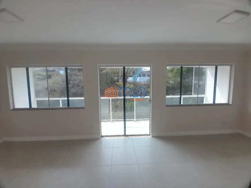 Cobertura com 3 quartos à venda, 145m2 em Lagoa, Macae - RJ - imagem 4 Foto 4 de Cobertura com 3 quartos à venda, 145m2 em Lagoa, Macae - RJ