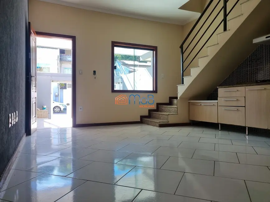 Casa com 2 quartos à venda, 75m2 em Jardim Vitória, Macae - RJ - imagem 4 Foto 4 de Casa com 2 quartos à venda, 75m2 em Jardim Vitória, Macae - RJ