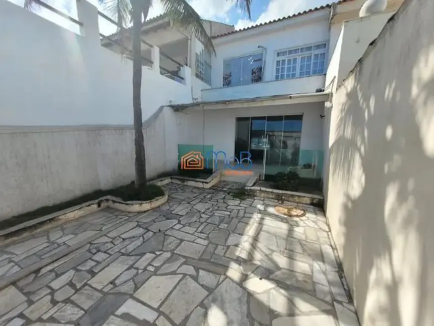 Casa com 5 quartos à venda, 300m2 em Praia Campista, Macae - RJ - imagem 8 Foto 8 de Casa com 5 quartos à venda, 300m2 em Praia Campista, Macae - RJ