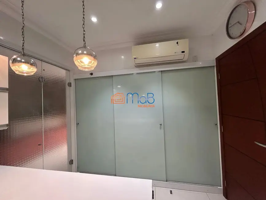Apartamento com 4 quartos à venda, 360m2 em Granja dos Cavaleiros, Macae - RJ - imagem 7 Foto 7 de Apartamento com 4 quartos à venda, 360m2 em Granja dos Cavaleiros, Macae - RJ