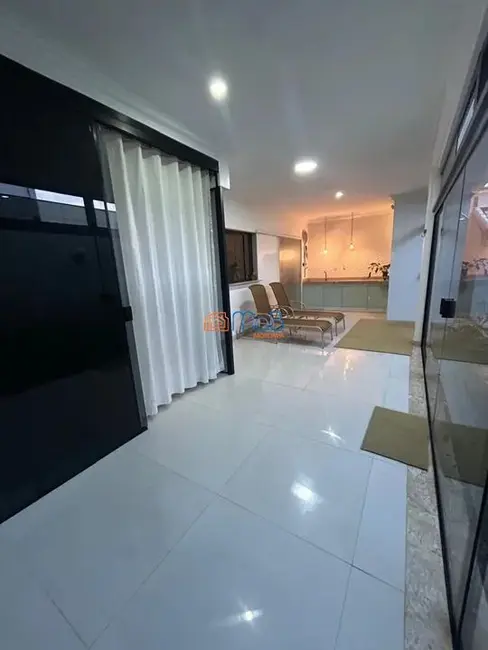 Apartamento com 4 quartos à venda, 360m2 em Granja dos Cavaleiros, Macae - RJ - imagem 6 Foto 6 de Apartamento com 4 quartos à venda, 360m2 em Granja dos Cavaleiros, Macae - RJ