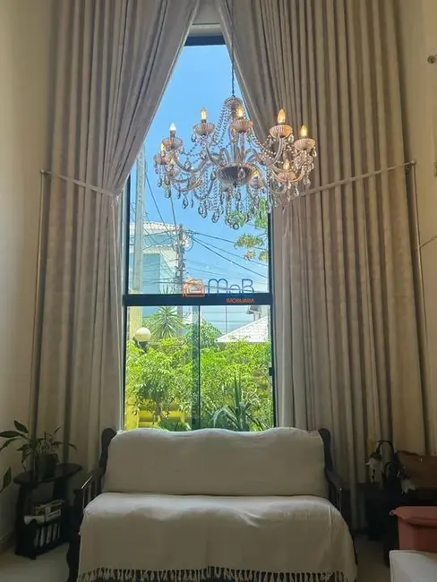Apartamento com 4 quartos à venda, 360m2 em Granja dos Cavaleiros, Macae - RJ - imagem 8 Foto 8 de Apartamento com 4 quartos à venda, 360m2 em Granja dos Cavaleiros, Macae - RJ