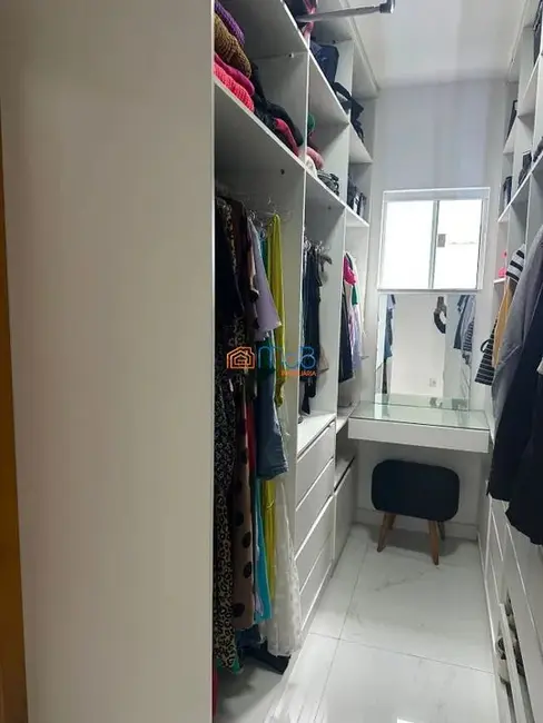 Casa de Condomínio com 3 quartos à venda, 180m2 em Lagoa, Macae - RJ - imagem 5 Foto 5 de Casa de Condomínio com 3 quartos à venda, 180m2 em Lagoa, Macae - RJ