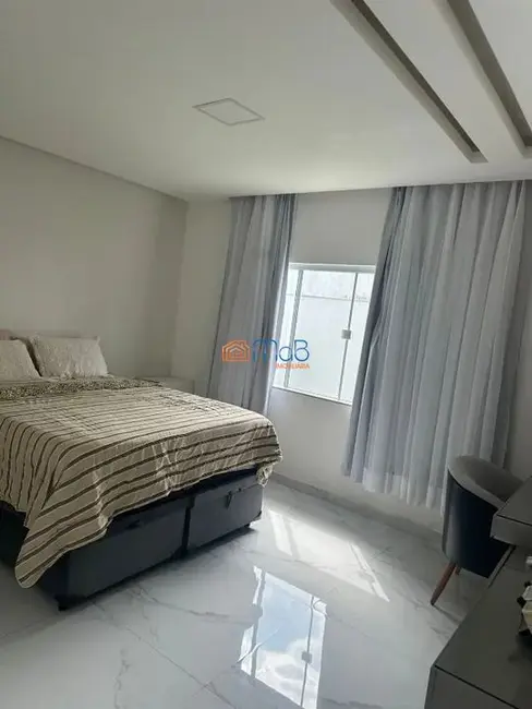 Casa de Condomínio com 3 quartos à venda, 180m2 em Lagoa, Macae - RJ - imagem 3 Foto 3 de Casa de Condomínio com 3 quartos à venda, 180m2 em Lagoa, Macae - RJ