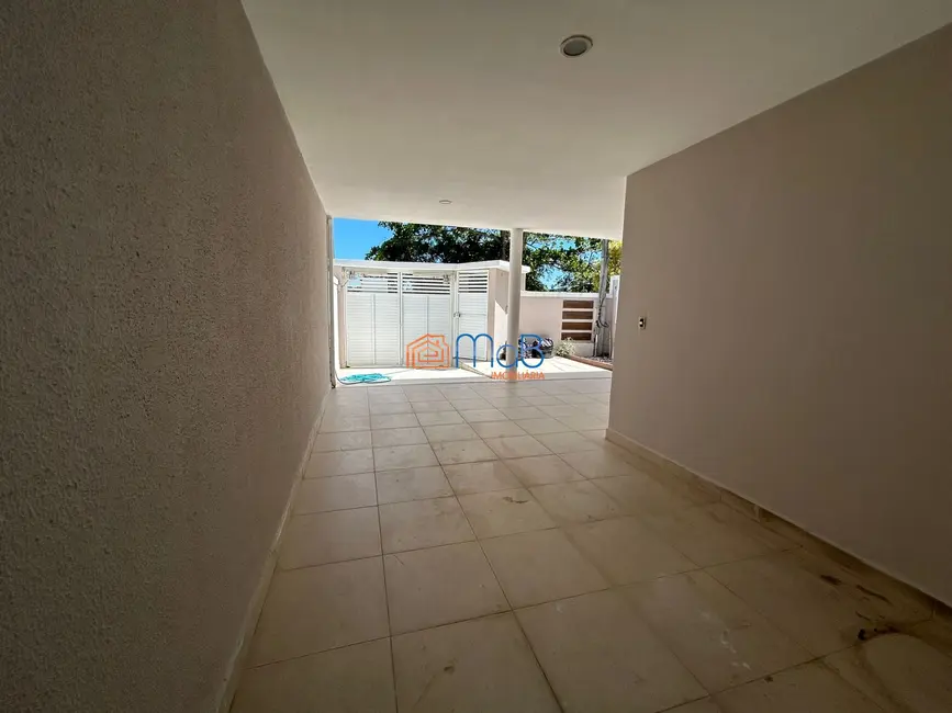 Casa com 3 quartos à venda, 194m2 em Lagoa, Macae - RJ - imagem 4 Foto 4 de Casa com 3 quartos à venda, 194m2 em Lagoa, Macae - RJ