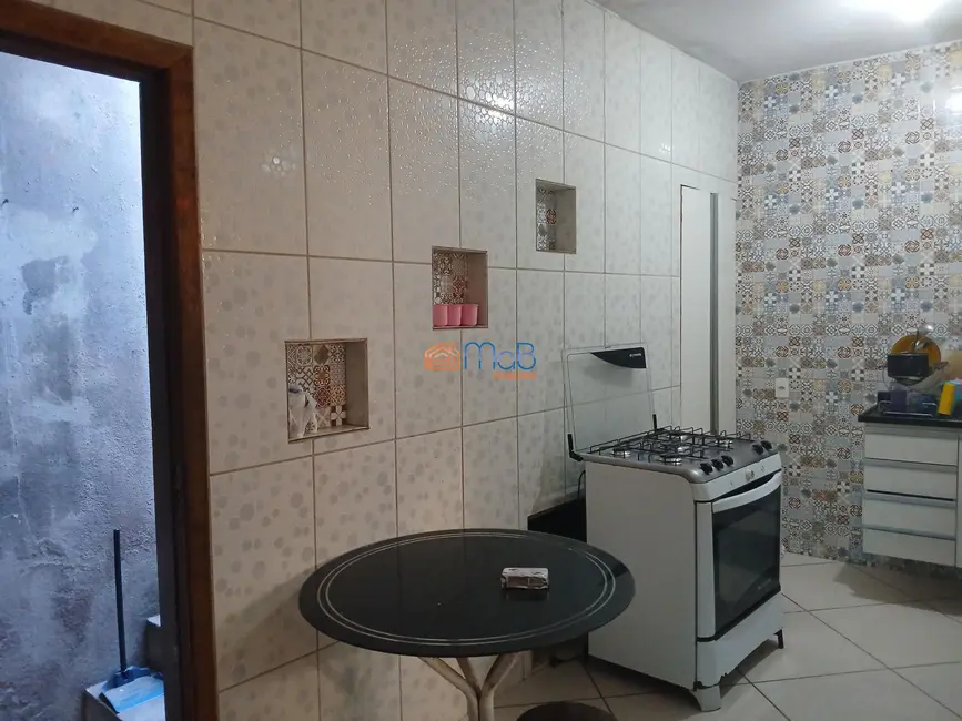 Foto 2 de Casa com 2 quartos à venda, 45m2 em Novo Horizonte, Macae - RJ