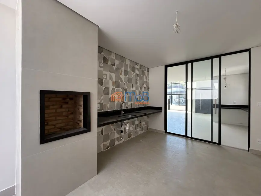 Casa de Condomínio com 3 quartos à venda, 197m2 em Lagoa, Macae - RJ - imagem 4 Foto 4 de Casa de Condomínio com 3 quartos à venda, 197m2 em Lagoa, Macae - RJ