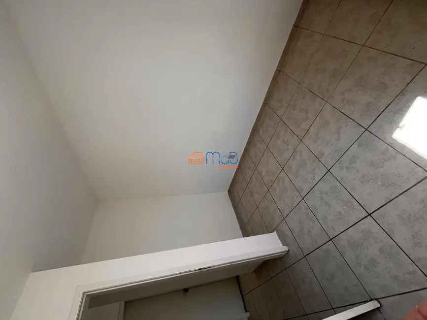 Apartamento com 3 quartos para alugar, 65m2 em Granja dos Cavaleiros, Macae - RJ - imagem 6 Foto 6 de Apartamento com 3 quartos para alugar, 65m2 em Granja dos Cavaleiros, Macae - RJ
