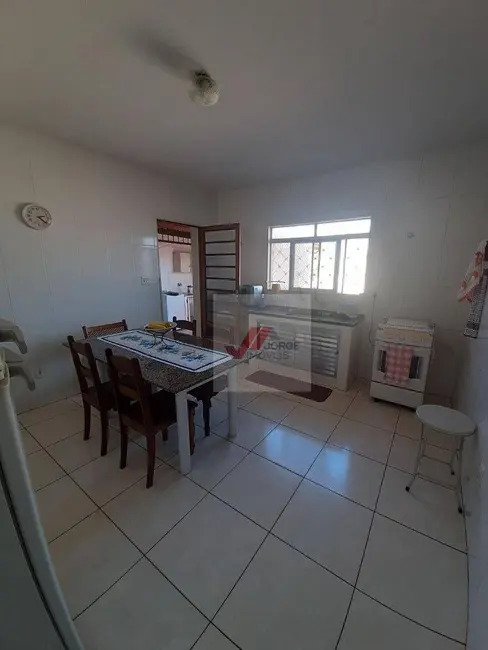 Foto 7 de Casa com 2 quartos à venda, 250m2 em Jardim das Laranjeiras, Braganca Paulista - SP