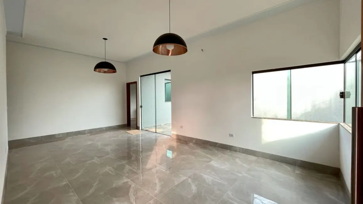 Casa com 2 quartos à venda, 225m2 em Parque Residencial Rita Vieira, Campo Grande - MS - imagem 3 Foto 3 de Casa com 2 quartos à venda, 225m2 em Parque Residencial Rita Vieira, Campo Grande - MS