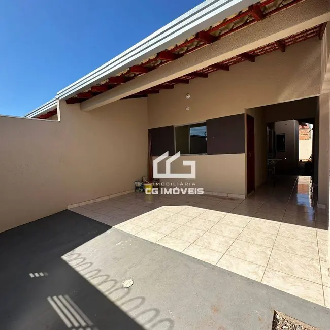 Foto 2 de Casa com 2 quartos à venda, 72m2 em Guanandi II, Campo Grande - MS