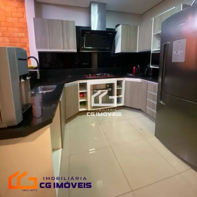 Casa com 3 quartos à venda, 200m2 em Parque dos Novos Estados, Campo Grande - MS - imagem 3 Foto 3 de Casa com 3 quartos à venda, 200m2 em Parque dos Novos Estados, Campo Grande - MS