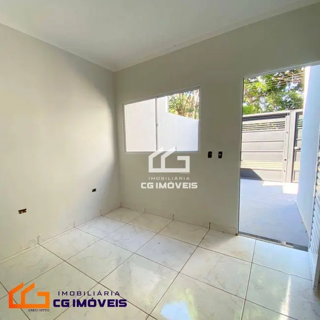 Foto 2 de Casa com 2 quartos à venda, 90m2 em Vila Santo Amaro, Campo Grande - MS