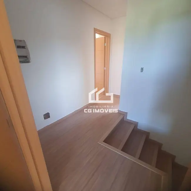 Sobrado com 3 quartos à venda, 150m2 em Campo Grande - MS - imagem 7 Foto 7 de Sobrado com 3 quartos à venda, 150m2 em Campo Grande - MS
